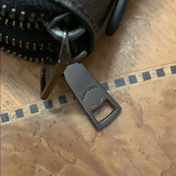 Coach Wallet - Picture 6 of 8